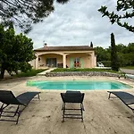 Aux Etoiles Villa