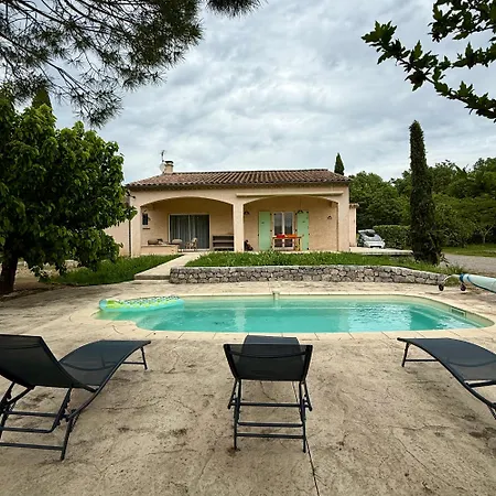 Aux Etoiles Villa
